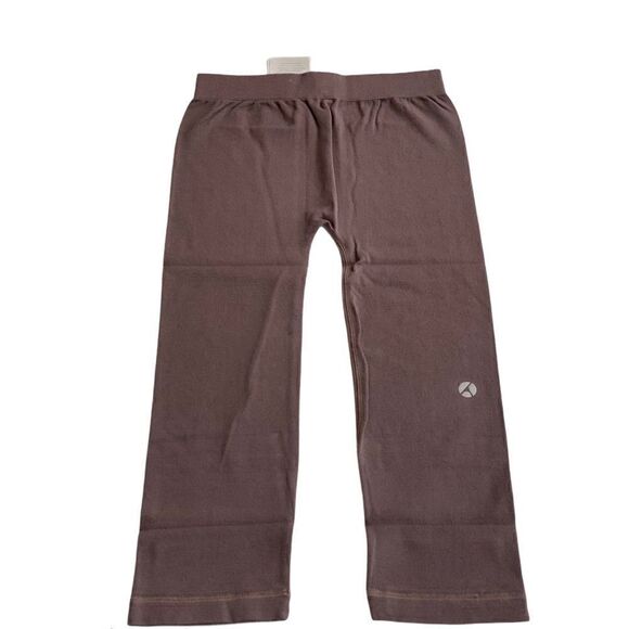 Avocado Capri Leggings    - Picture 3 of 12